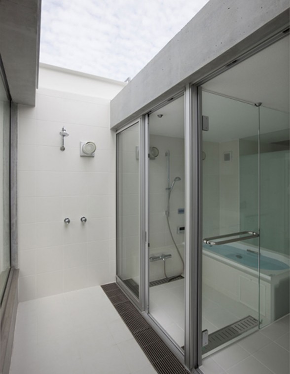 minimalist house bathroom interiors