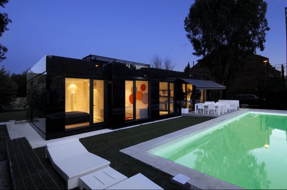 Amazing Black Prefab House Architecture - Swimming Pool