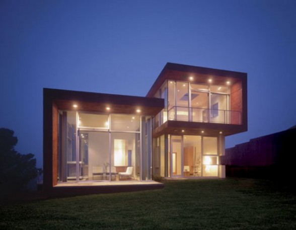 Cube Homes Malibu with Red Brick Architecture - Yard
