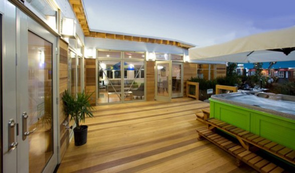 Eco-Fabulous Home Design by Architecton and Shelter Industries - Garden