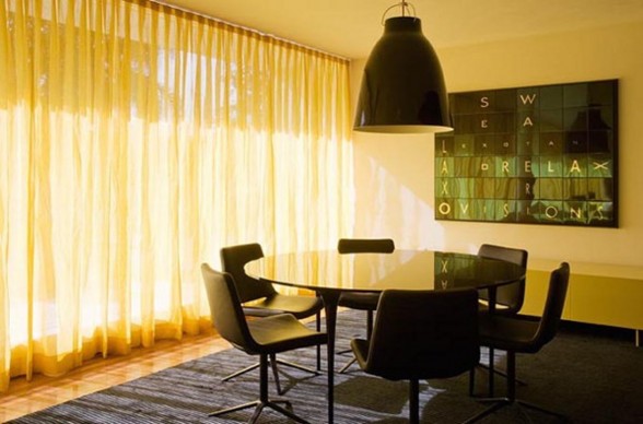 Exotic Luxury House Design in Sau Paulo - Meeting Room