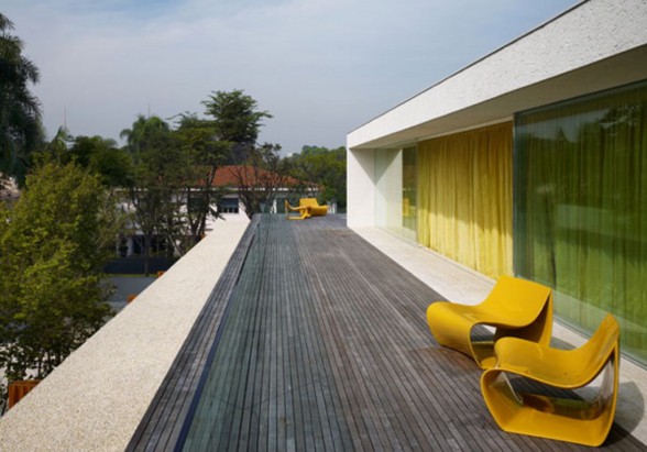 Exotic Luxury House Design in Sau Paulo - Roof