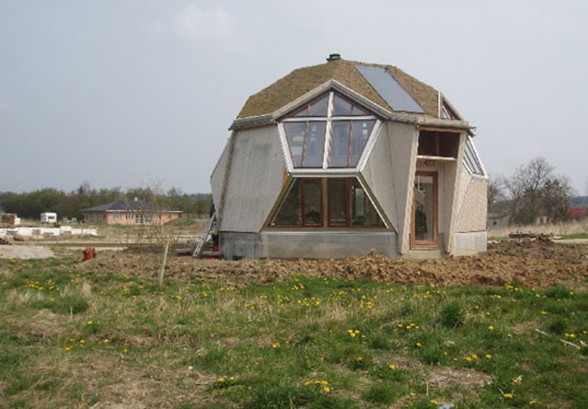 Futuristic Dome Design from Easy Domes - Yard