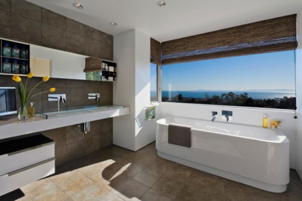 Green Environment and Sustainable House Plans in Santa Barbara - Bathroom