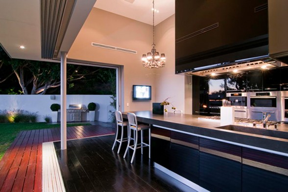 Luxury House Architecture with Outdoor Entertainment Area by Marc Canadell - Kitchen