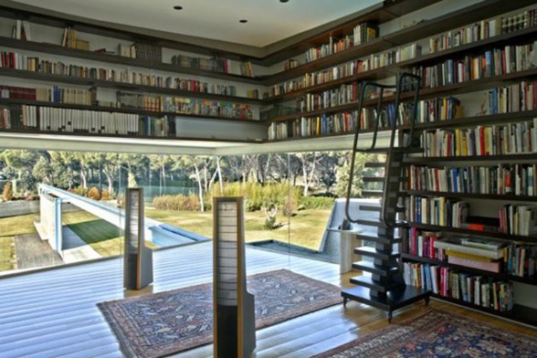 Luxury House Design by Spanish Architect - Library
