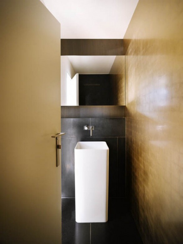 Minimalist Contemporary Style House Plans by Titus Bernhard - Bathroom