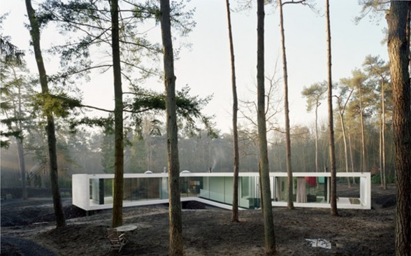 Modern Design Glass Villa House by Powerhouse