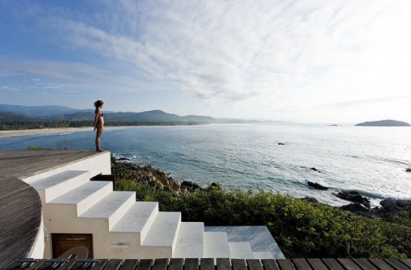 Swimming Pool on Roof House Design - Stairs