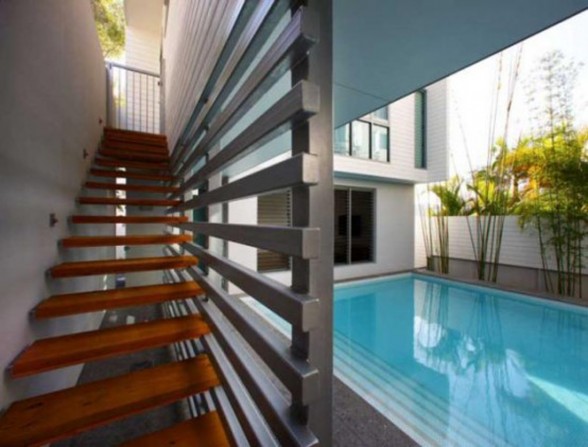 Two Level Beach House Architecture in Australia - Swimming Pool