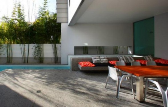 Two Level Beach House Architecture in Australia - Terrace