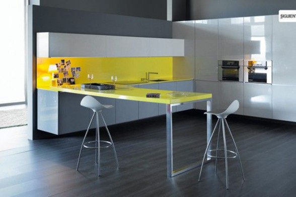 Cheerful Interior Design in Yellow Themes - Desk