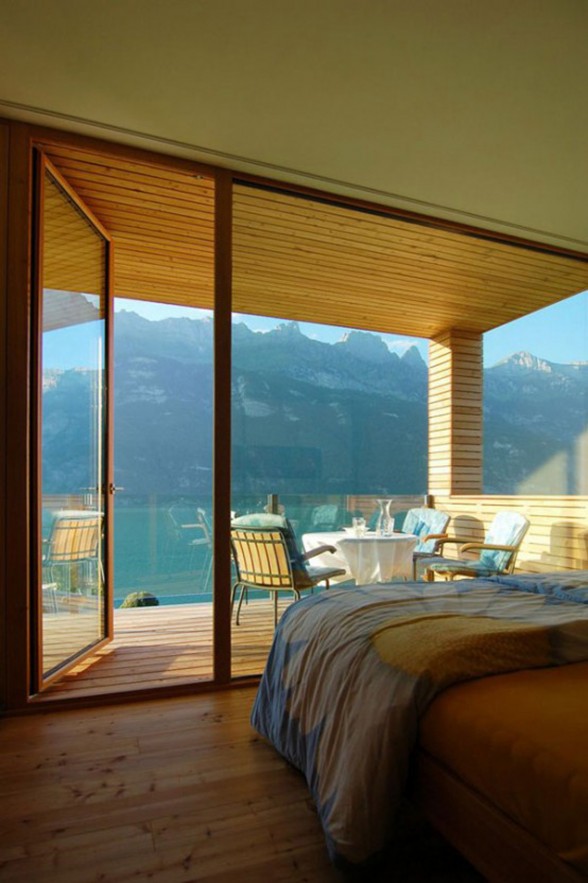 Contemporary House with Lakeside Landscape - Bedroom