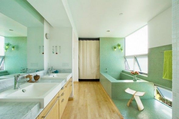 Creative Terracing in A Glass House Design - Bathroom