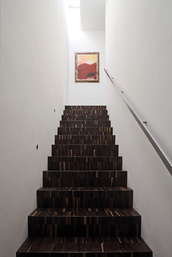 Italian Modern and Minimalist House Design from Andrea Oliva - Stairs