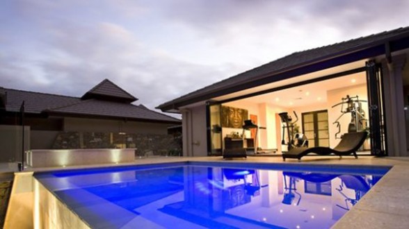 Luxury House Design with Resort Style - Pool