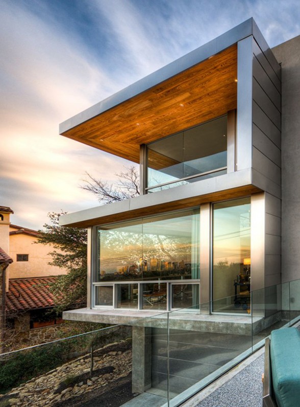 Passive Solar House, Beautiful Contemporary Home Design in Texas