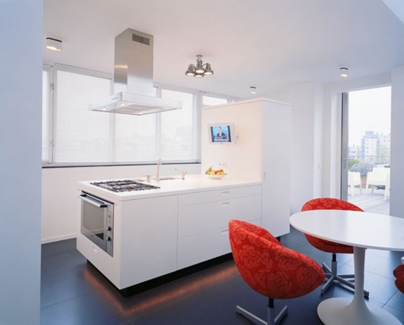Rooftop Apartment with Modern Interiors - Kitchen