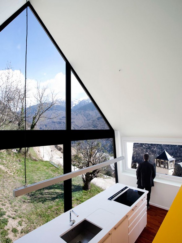 Amazing Views of Pyrenees from Extraordinary House Plans - Kitchen