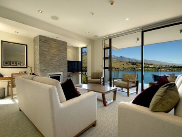 Great Views of Wakatipu Lake in Luxury Apartment Ideas - Architecture