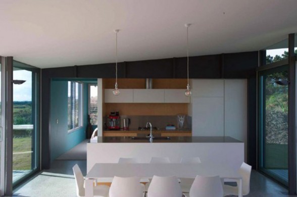Holiday House Design with Modular Architecture from Parsonson Architect - Kitchen