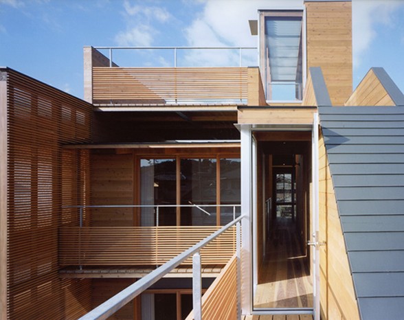 Modern Wooden House from Japanese Architect - Balcony