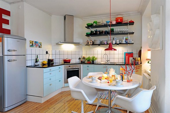Three Rooms Apartment Diverse with Homey Interior - Kitchen