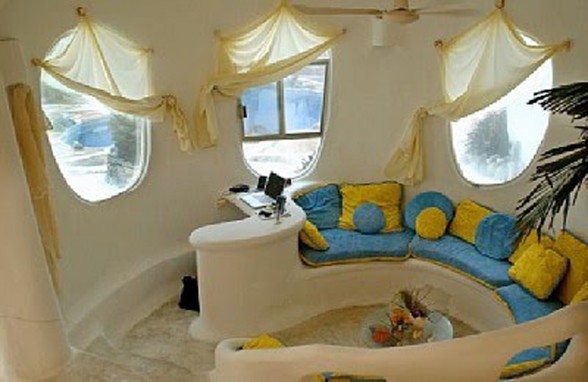 Unique House Design, The Conch-Shell House - Living room