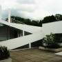 Villa Savoye, French Villa Architectural by Le Corbusier: Villa Savoye, French Villa Architectural By Le Corbusier   Yard