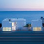 Beautiful White Residence in California Beach by Richard Meier and Michael Palladino