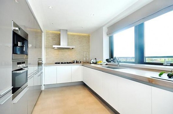 Elite London Lodge, Luxurious Living Place in Atkins Lodge - Kitchen