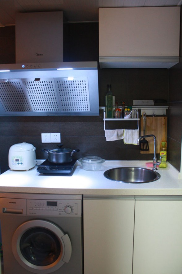 Small and Warmth Apartment Design in Xiamen - Kitchen