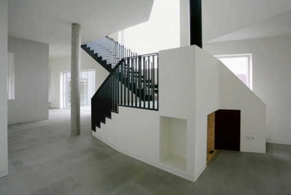 Brick House Architecture with Two Faces in Netherlands - Staircase