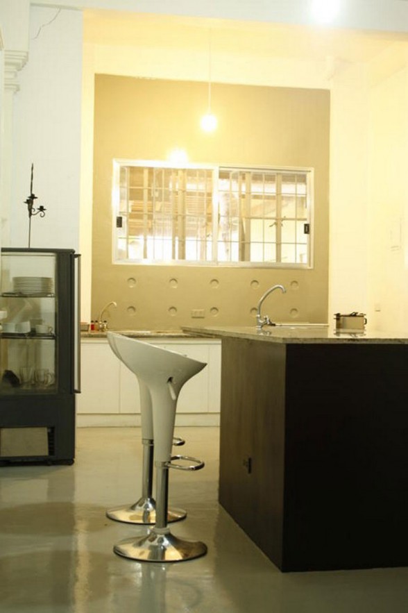 Bright and Minimalist Apartment Style - Kitchen