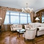 Classic and Elegant Apartment with Floral Decoration in Moscow: Classic And Elegant Apartment With Floral Decoration In Moscow Livingroom