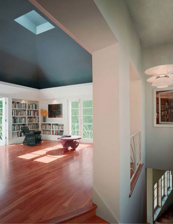 Contemporary Mountain House with Wooden Interior Design - Livingroom