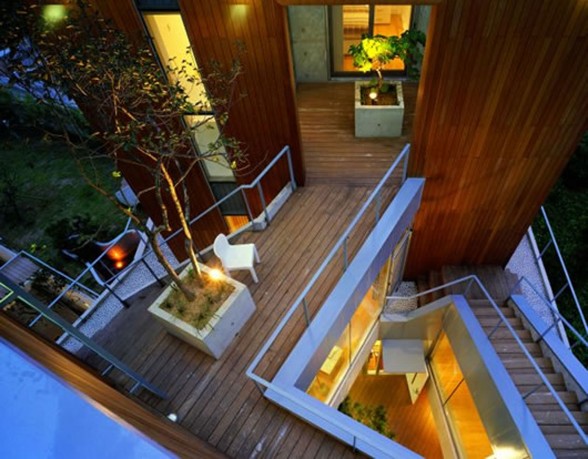 Hye Ro Hun, Unique House Architecture in South Korea - Balcony