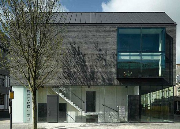 Interesting House Design from Bakers Architecten in Netherland - Yard