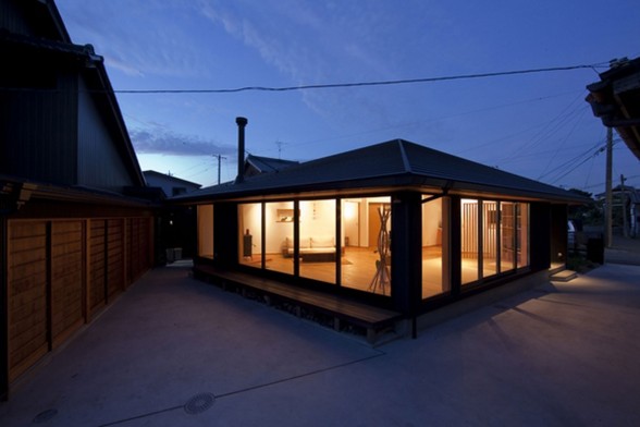 Japanese Pentagonal House, Beautiful Modern and Traditional Mixing