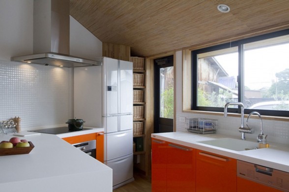 Japanese Pentagonal House, Beautiful Modern and Traditional Mixing - Kitchen