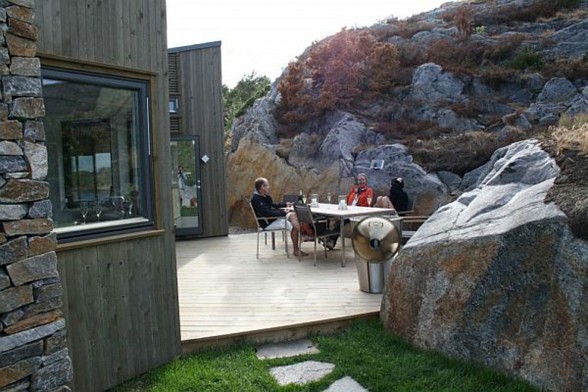 Lakeview Cottage, Small and Beautiful House Design in Norway - Outdoor Dining Table