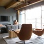 Remodeled 1921 Warehouse into Great Bachelor Apartment in Canada: Remodeled 1921 Warehouse Into Great Bachelor Apartment In Canada   Livingroom