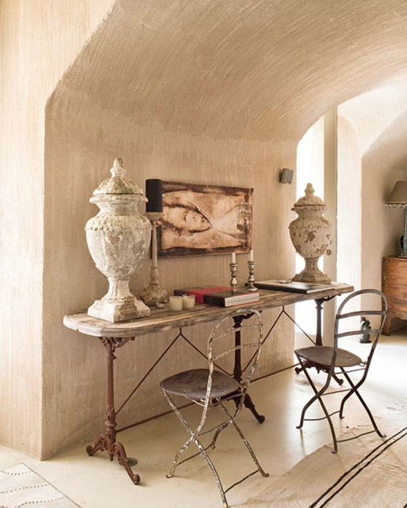 Rustic Interior Ideas from A Farmhouse in Spain - Working Desk