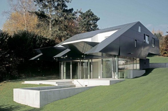 Sci-Fi House, Modern House Design in Frankfurt Countryside Area