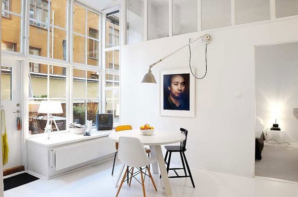 Apartment For Sale with Modern Style in Stockholm - Dining Table
