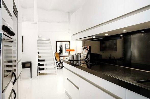 Apartment For Sale with Modern Style in Stockholm - Staircase