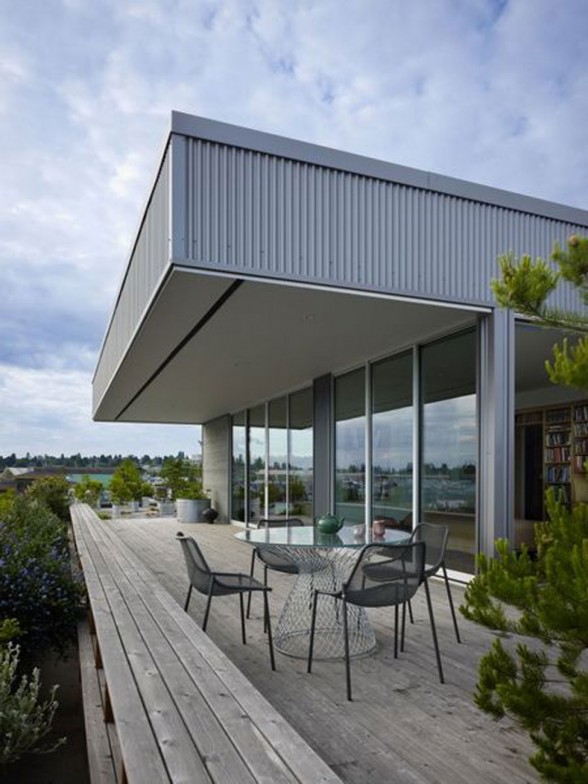 Beautiful Rooftop Residence by Miller Hull Partnership - Balcony