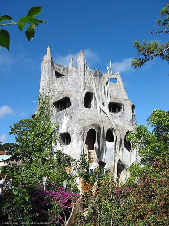 Exotic and Strange Architecture of Hang Nga Guesthouse in Vietnam
