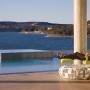 Fabulous Acquavilla Palace by Winn Wittman Architects in Texas: Fabulous Acquavilla Palace By Winn Wittman Architects In Texas   Terrace With Lounge Chair