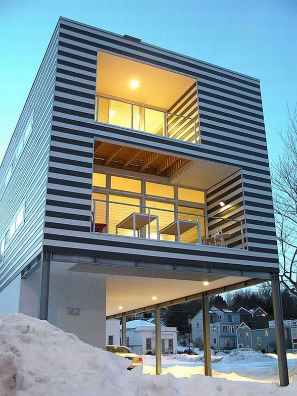 H4 House, Prototype House in Connecticut - Balcony
